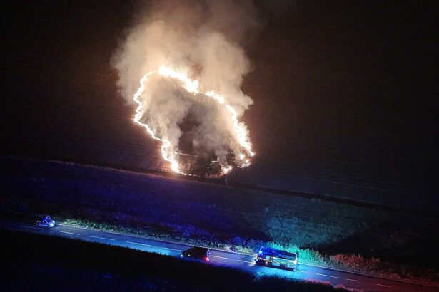 Crews tackle late-night grass blaze near Stone Cross - Hailsham Newspaper