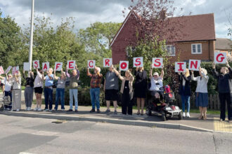 Parents stage Amberstone Road protest after schoolgirls injured - Hailsham Newspaper