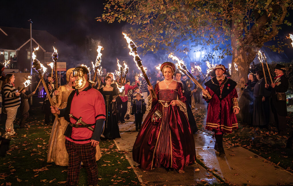 Route change for Hailsham bonfire procession this Saturday - Hailsham News Bonfire